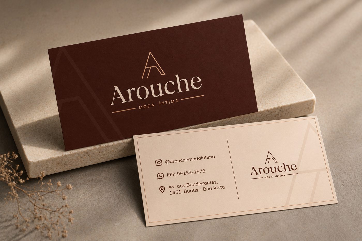 Cartões de visita da Arouche
